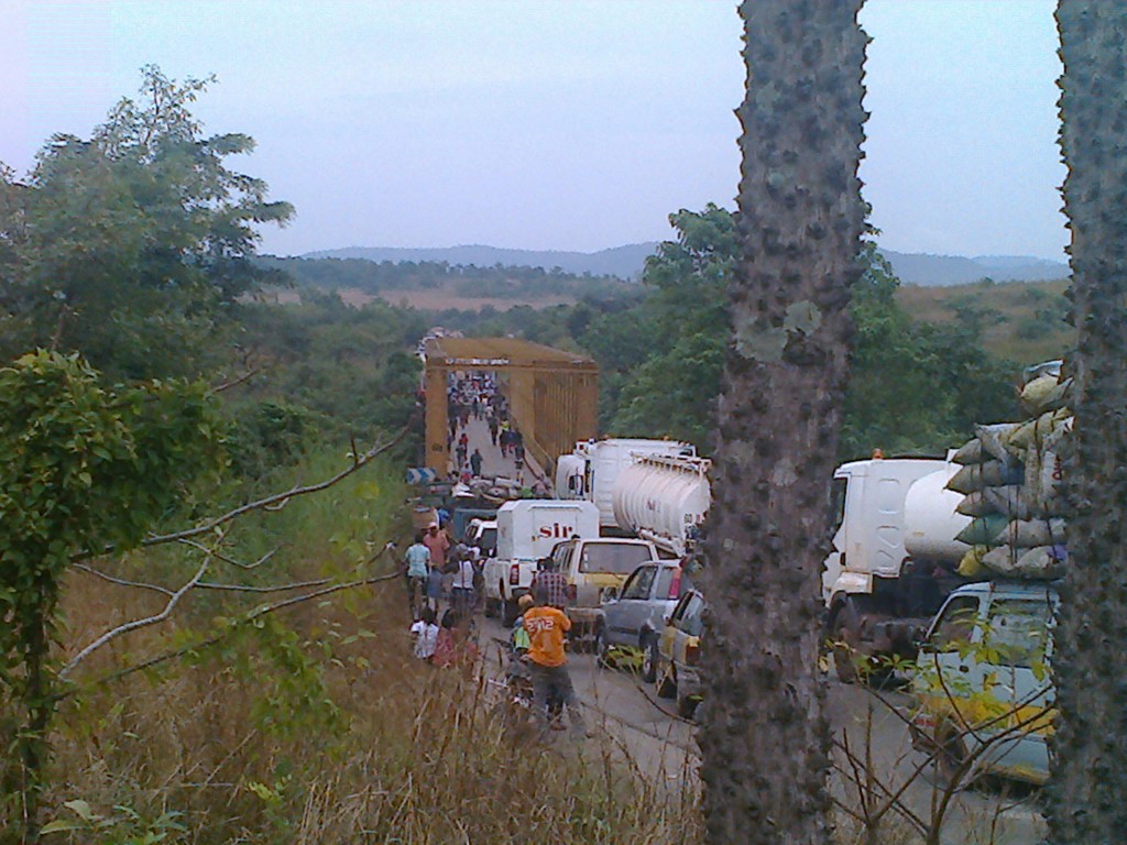 Article : Conakry-Boké : les écueils d&rsquo;un voyage de deuil